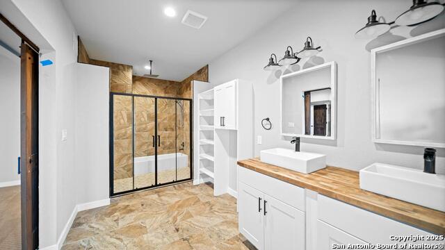 201 Lakeview Cir, La Vernia, Texas image 14