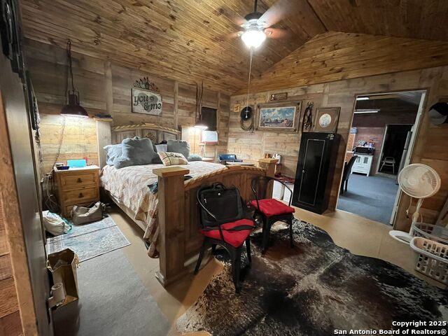 205 May, Pleasanton, Texas image 14