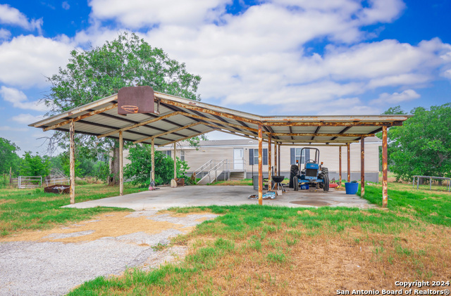 431 Fm 1117, Nixon, Texas image 31