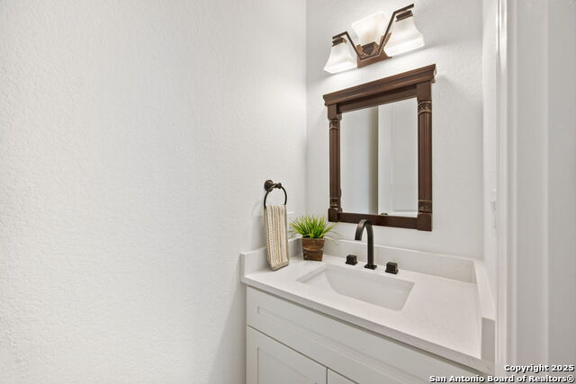 15311 Escarpment Oak, Helotes, Texas image 18