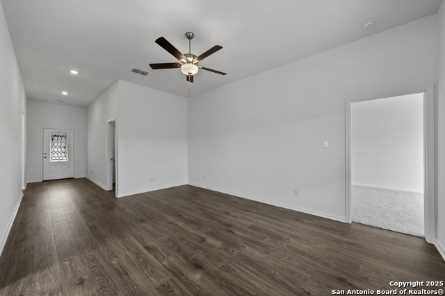 16025 Delgado Hills, Lytle, Texas image 3