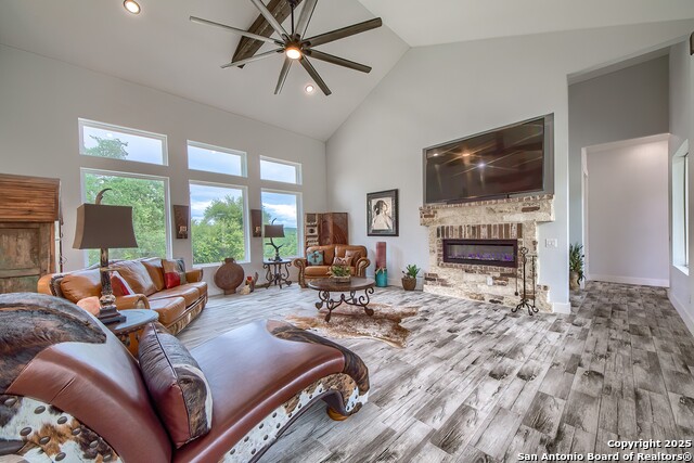 452 Wentworth, Spring Branch, Texas image 10