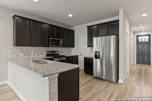 130 Abbeydell, Boerne, Texas image 1