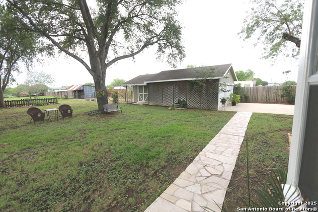 6359 Cooksey Rd, Adkins, Texas image 35