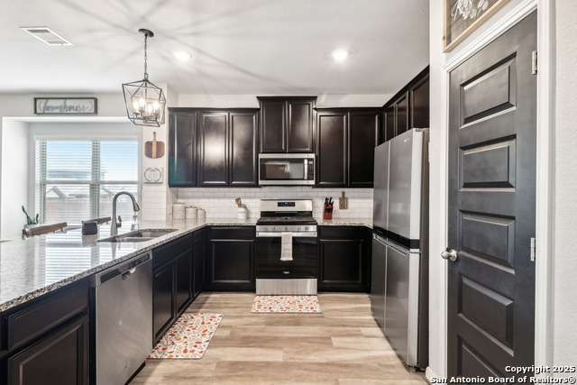 4902 Oxbow Bend, Saint Hedwig, Texas image 10