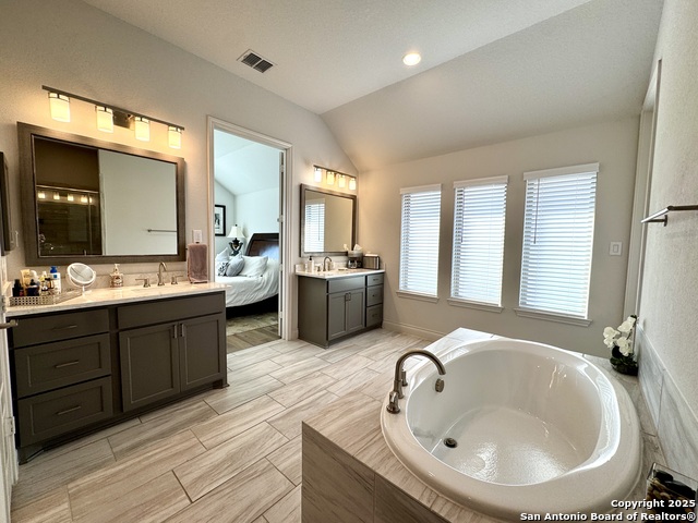 24034 Sidehill Lie, San Antonio, Texas image 22