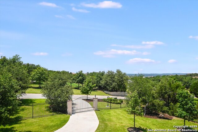 427 Bella Montagna Circle, Austin, Texas image 41