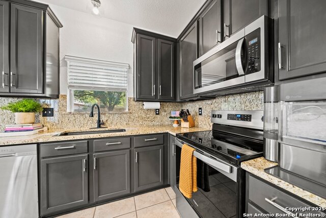 788 San Luis, New Braunfels, Texas image 4