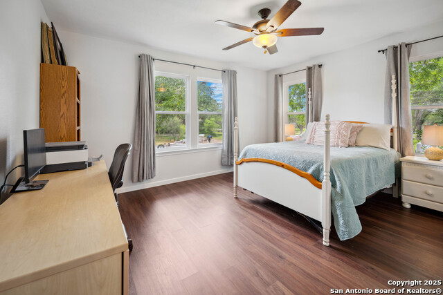 1607 7th, Floresville, Texas image 5