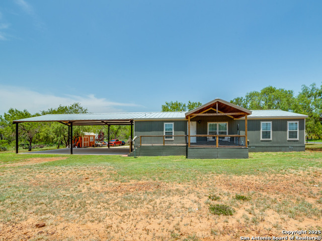 1271 Sandbranch, Bigfoot, Texas image 1