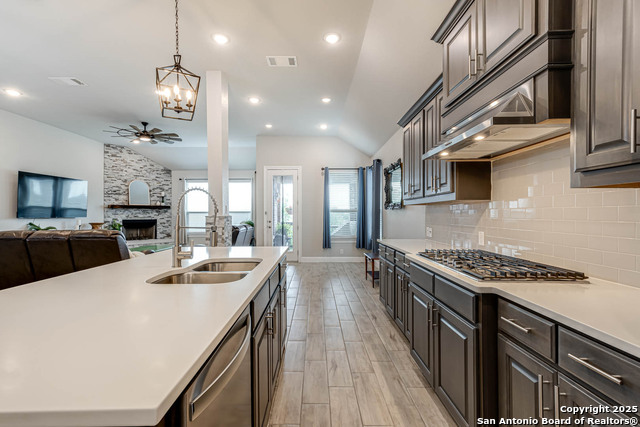 9011 Quail Gate, Boerne, Texas image 16