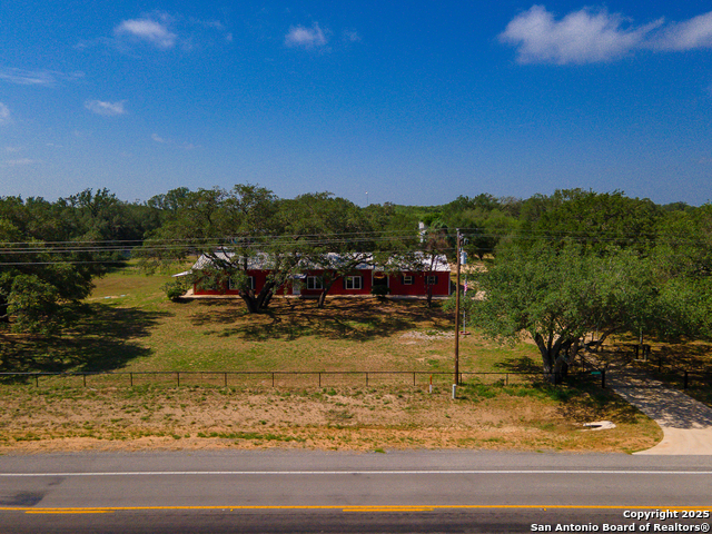 1015 Fm 2200, Devine, Texas image 49