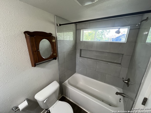 431 Gravel, Seguin, Texas image 6
