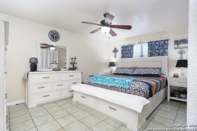 306 W Wetz, Marion, Texas image 11