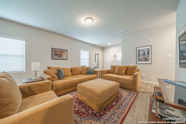 3023 Laguna Cliffs, Converse, Texas image 6