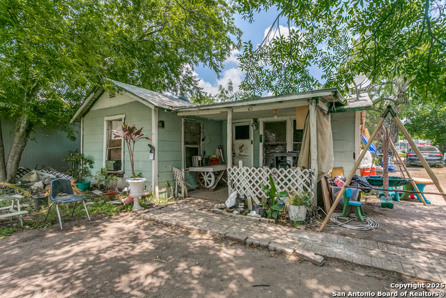415 Wilcox Ave, San Antonio, Texas image 3