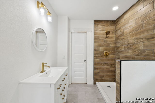 233 May Street, Castroville, Texas image 19