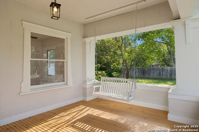 233 May Street, Castroville, Texas image 4