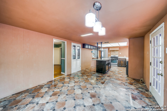 6514 West Avenue, Castle Hills, Texas image 16