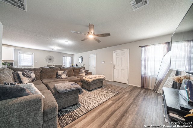 8411 Terlingua Cv, Converse, Texas image 6
