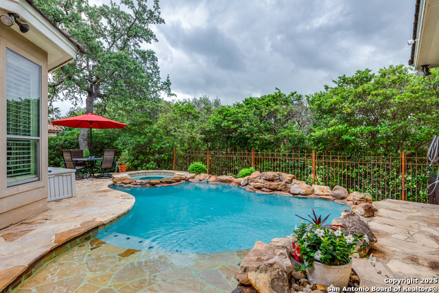 10 Kings Tower, San Antonio, Texas image 3