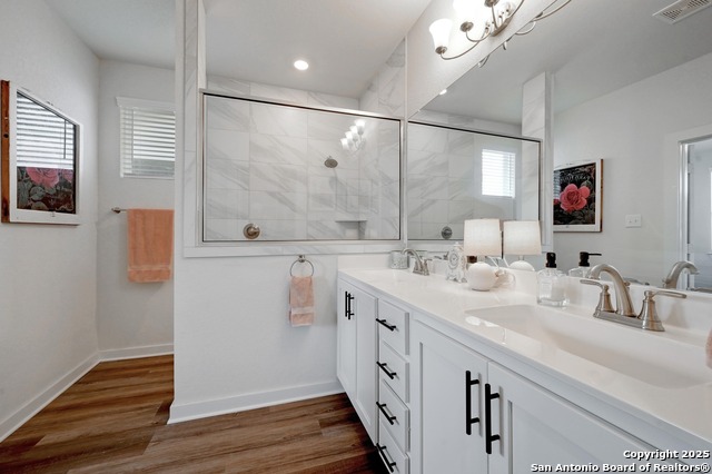 1944 Colonial, New Braunfels, Texas image 20