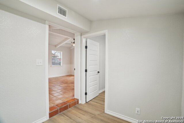1700 J St, Floresville, Texas image 19