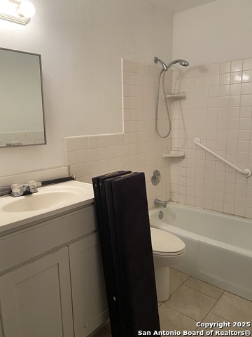 546 Park Meadow, San Antonio, Texas image 3
