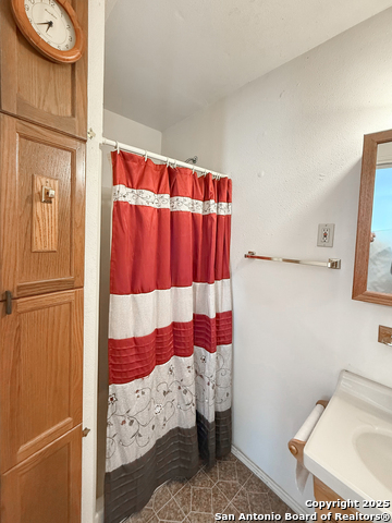 15430 S Main, Lytle, Texas image 11