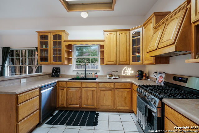 116 River Knl, Castroville, Texas image 12