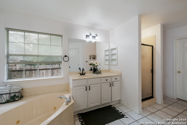 116 River Knl, Castroville, Texas image 17