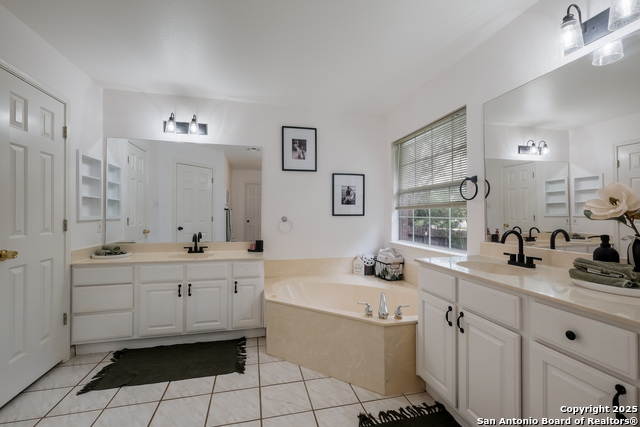 116 River Knl, Castroville, Texas image 19