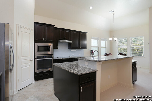 1024 Sophie Marie, Schertz, Texas image 9