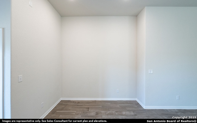 4910 Midland Drive, Schertz, Texas image 6