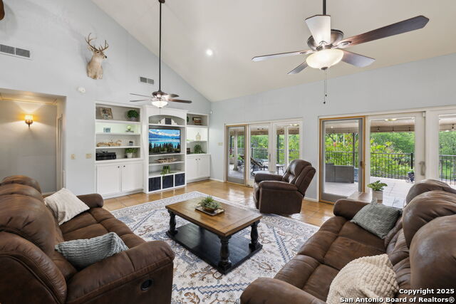 8608 Summer Song, Boerne, Texas image 10