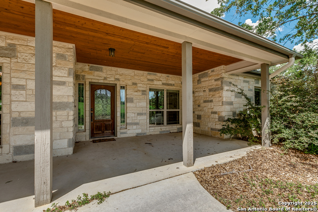 152 Legacy View, La Vernia, Texas image 3