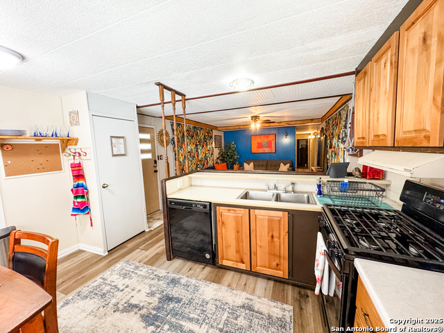 37 Broken Arrow, Brackettville, Texas image 9