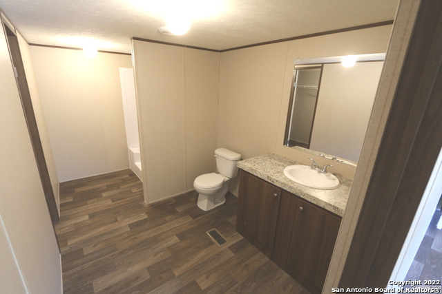 1616 Blue Creek Rd, La Vernia, Texas image 29