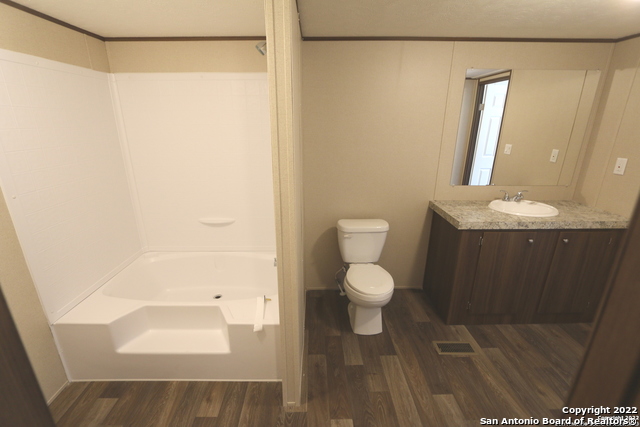 1616 Blue Creek Rd, La Vernia, Texas image 30