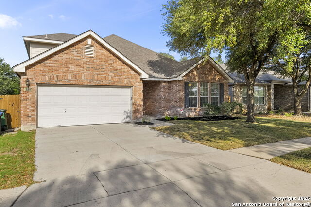 8735 Feather Trl, Helotes, Texas image 2