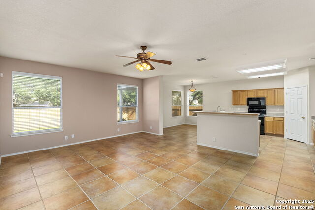 8735 Feather Trl, Helotes, Texas image 9