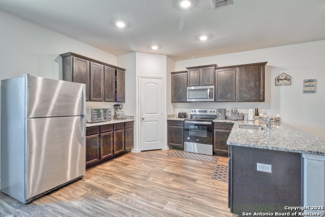 4010 Leighton Hbr, Von Ormy, Texas image 10