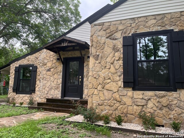 520 Frost, San Antonio, Texas image 2