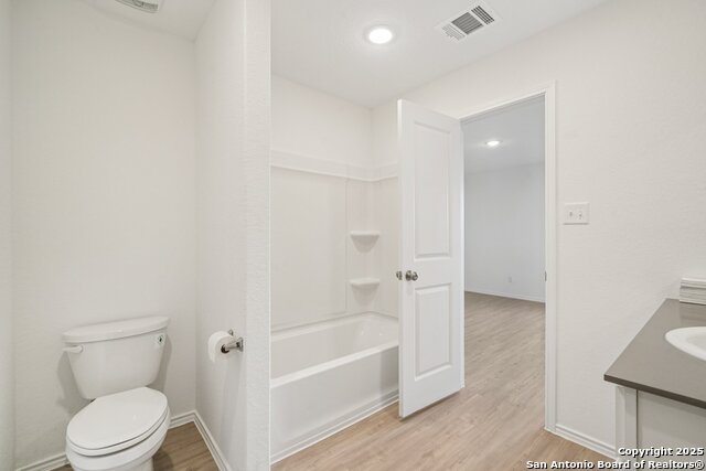 4946 Legacy Point, Von Ormy, Texas image 16