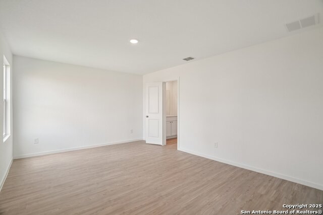 3203 Gilbert Garden, Converse, Texas image 20