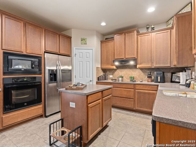 9823 Amberg, Helotes, Texas image 10