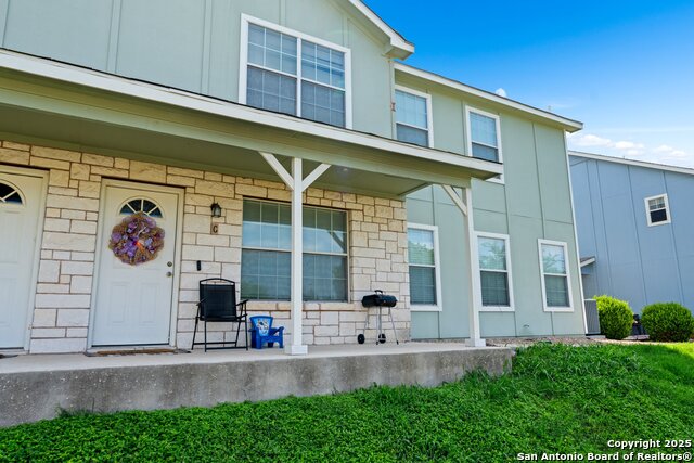 2317 Sailing, Kerrville, Texas image 2