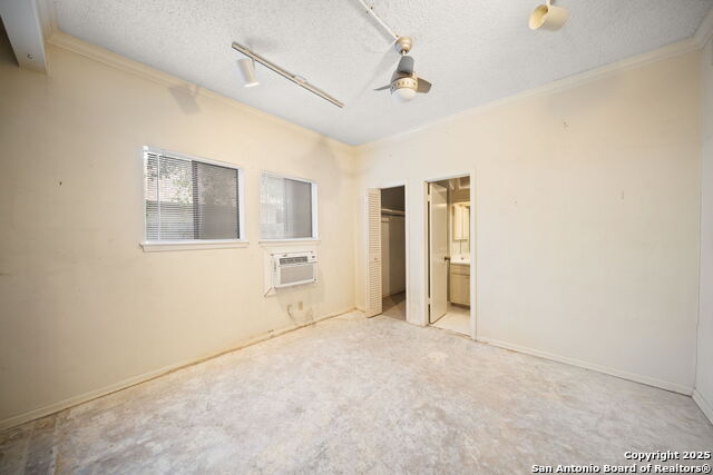 8935 Carriage, San Antonio, Texas image 25