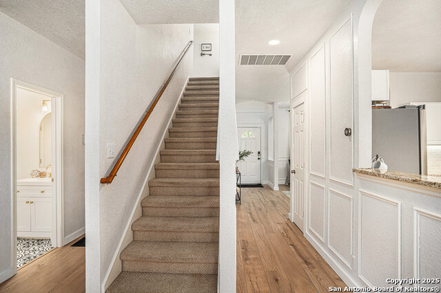 13812 Riverbank Pass, Helotes, Texas image 16