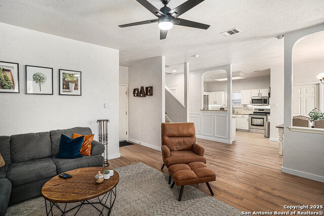 13812 Riverbank Pass, Helotes, Texas image 8
